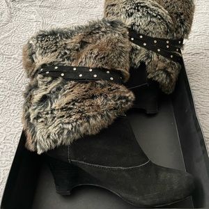 Naughty Monkey suede/faux fur boots, black and brown